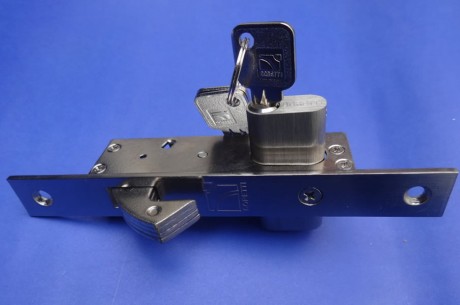PRODUCTO I - CERRADURA PICO LORO